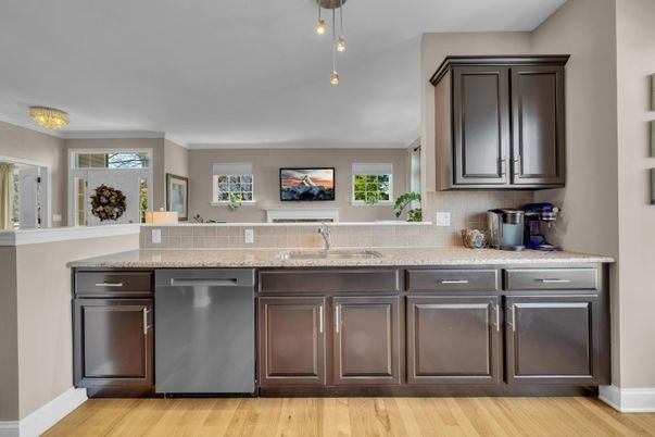 Interior, Kitchen, Pendant Lights, Wood Texture Flooring
