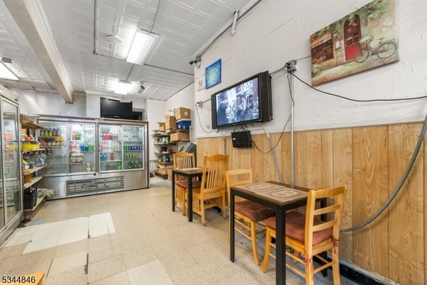Dining room, Interior