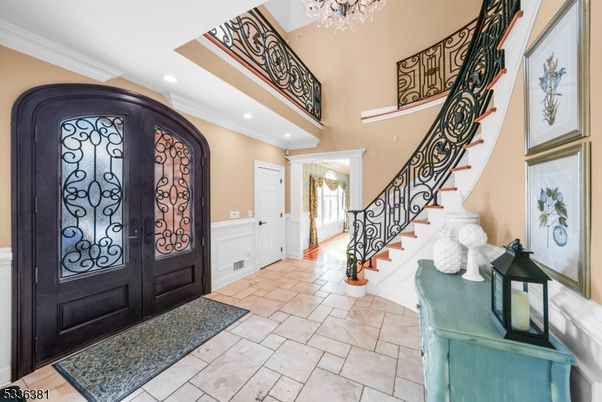 Chandelier, Interior, Recessed Lighting