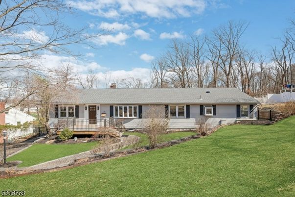 Backyard, Exterior, Facade, Cape Cod