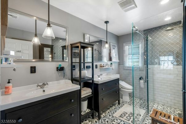 Bathroom, Glass Shower, Interior, Pendant Lights, Recessed Lighting