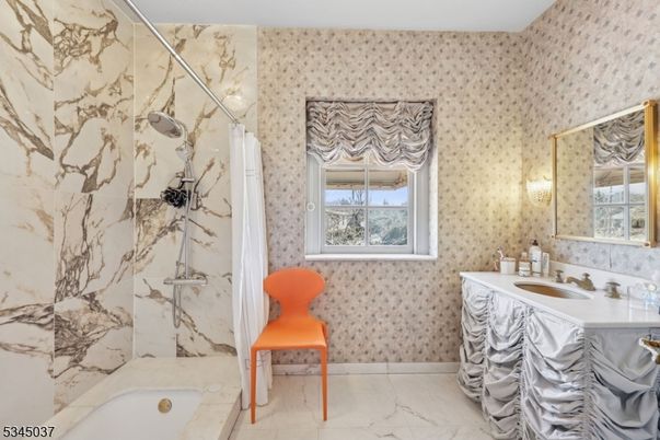 Bathroom, Interior, Marble, Marble Walls