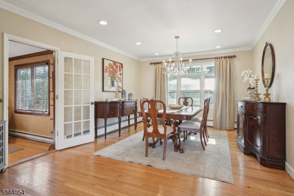 Chandelier, Dining room, Interior, Recessed Lighting, Wood Texture Flooring