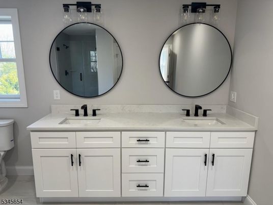 Bathroom, Dual Sink Vanities, Interior