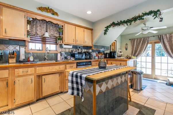 Interior, Kitchen, Recessed Lighting