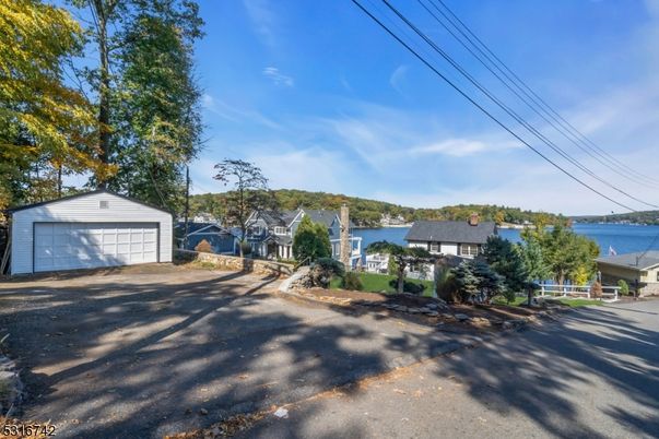 Detached Garage, Exterior, Water
