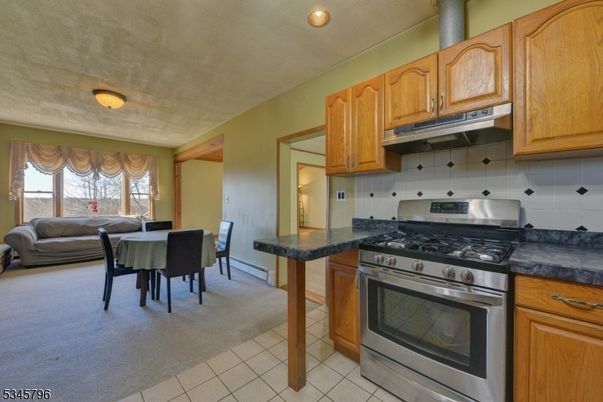Dining room, Interior, Kitchen, Recessed Lighting, Stainless Steel Appliances