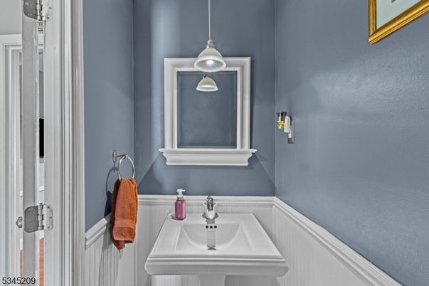 Bathroom, Interior, Pendant Lights