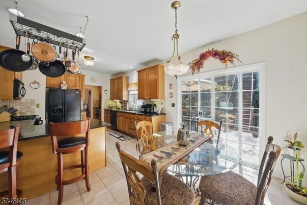 Dining room, Interior, Kitchen, Pendant Lights, Recessed Lighting
