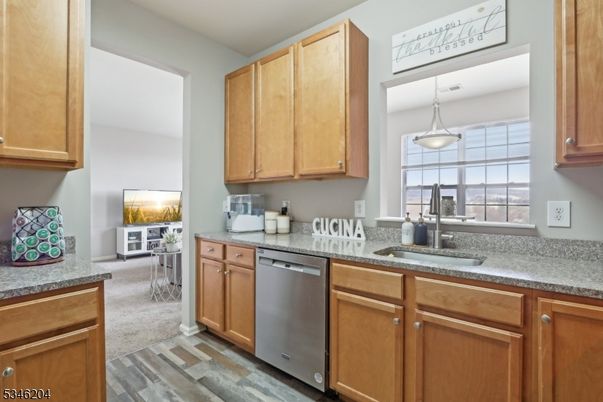 Interior, Kitchen, Pendant Lights, Wood Texture Flooring