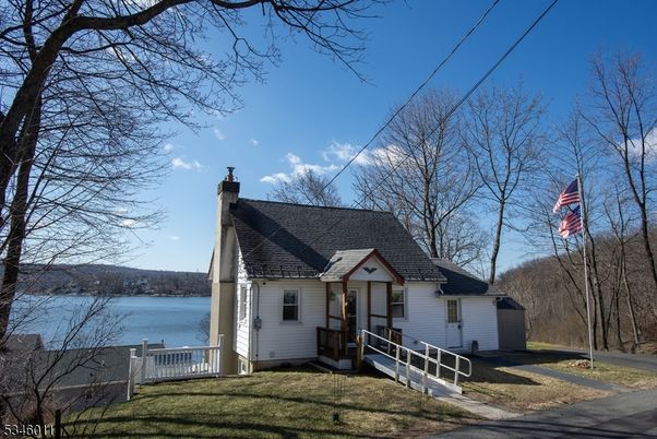 Exterior, Water