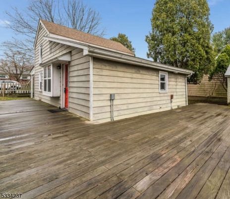 Exterior, Wood Texture Flooring