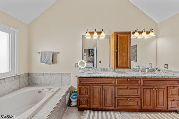 Bathroom, Dual Sink Vanities, Interior