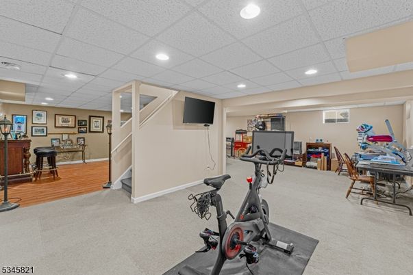 Fitness Equipment, Interior, Recessed Lighting, Wood Texture Flooring