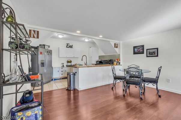 Dining room, Interior, Kitchen, Recessed Lighting, Wood Texture Flooring