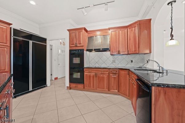 Interior, Kitchen, Pendant Lights, Recessed Lighting