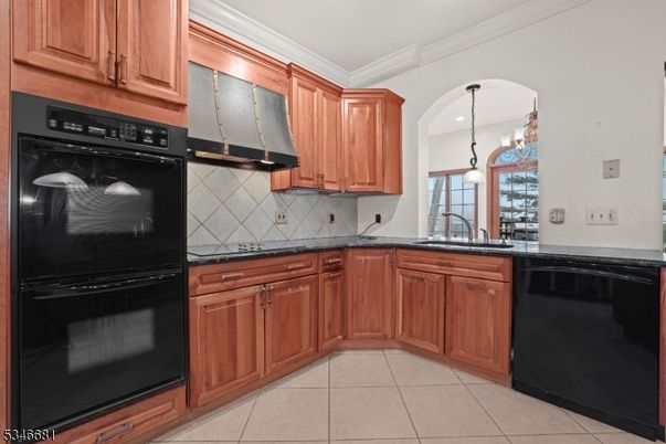 Chandelier, Interior, Kitchen, Pendant Lights