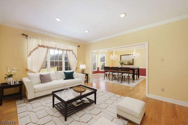Chandelier, Dining room, Interior, Living room, Recessed Lighting, Wood Texture Flooring