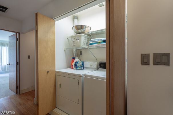 Interior, Utility Closets, Washer, Wood Texture Flooring