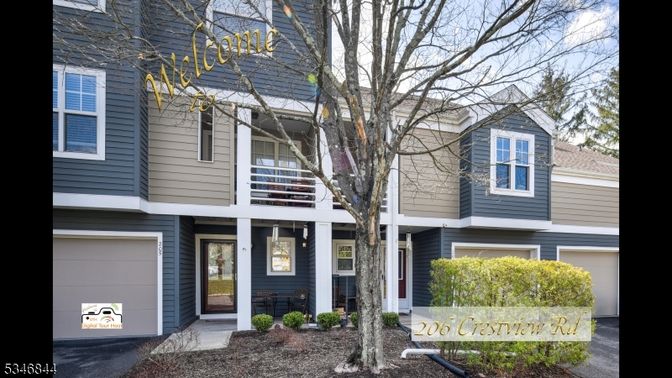 Exterior, Facade, Rowhouse