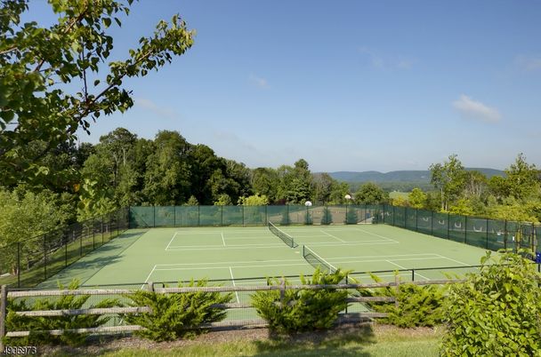 Exterior, Tennis Courts