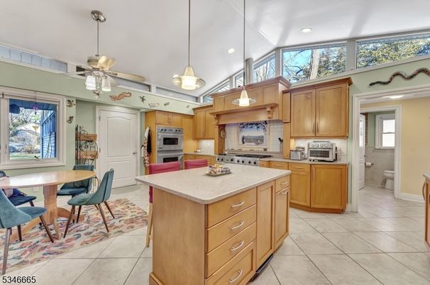 Dining room, Interior, Kitchen, Pendant Lights, Recessed Lighting, Stainless Steel Appliances
