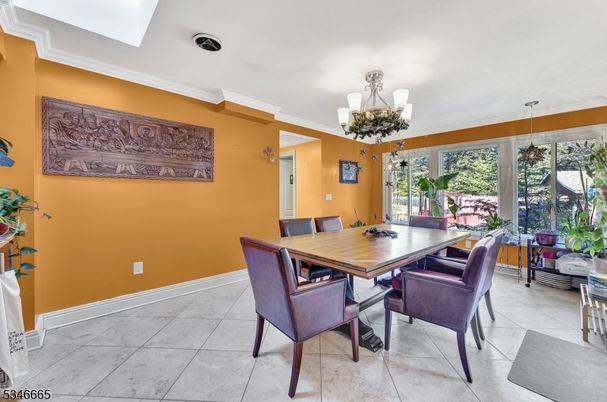 Chandelier, Dining room, Interior