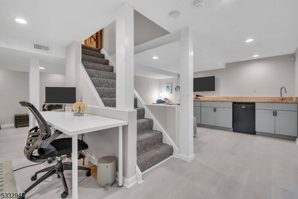 Home Office, Interior, Recessed Lighting, Wood Texture Flooring