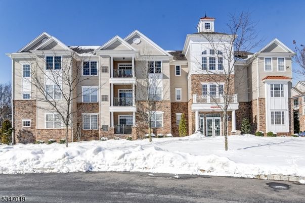 Exterior, Facade, Brick Facade, Rowhouse