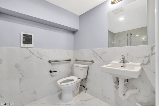 Bathroom, Interior, Marble, Marble Walls, Recessed Lighting