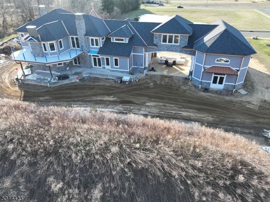 Exterior, Drone