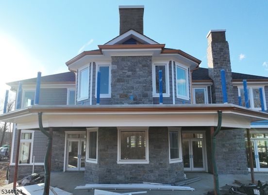Exterior, Facade, American Foursquare