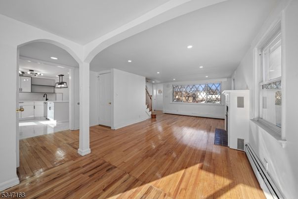 Empty room, Interior, Pendant Lights, Recessed Lighting, Wood Texture Flooring