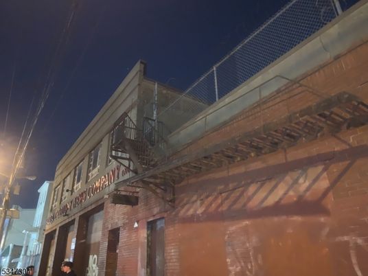 Exterior, Facade, None