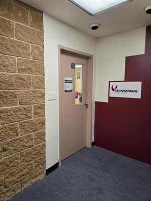 Elevator, Interior, Stone Walls