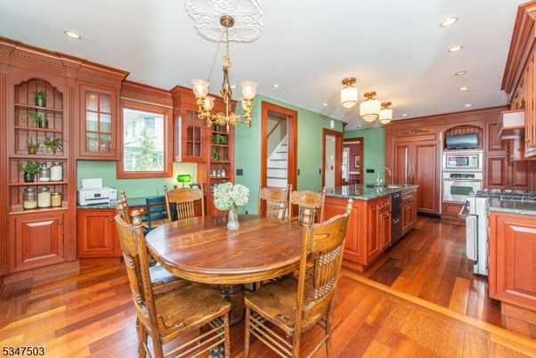 Chandelier, Dining room, Interior, Kitchen, Recessed Lighting, Wood Texture Flooring