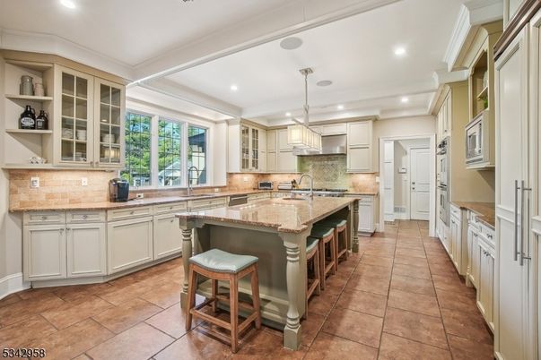 Interior, Kitchen, Pendant Lights, Recessed Lighting