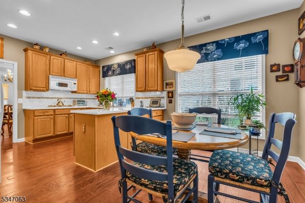Dining room, Interior, Kitchen, Pendant Lights, Recessed Lighting, Wood Texture Flooring