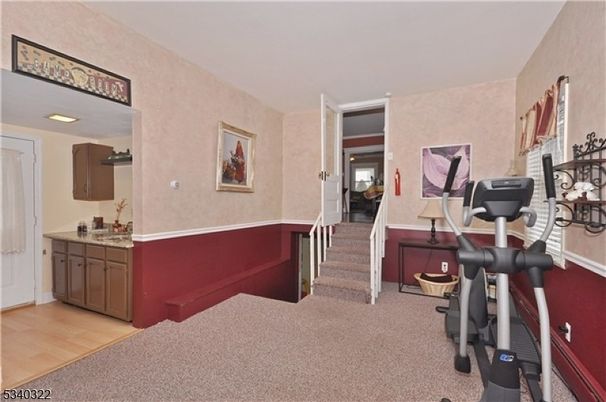 Fitness Equipment, Interior, Recessed Lighting, Wood Texture Flooring
