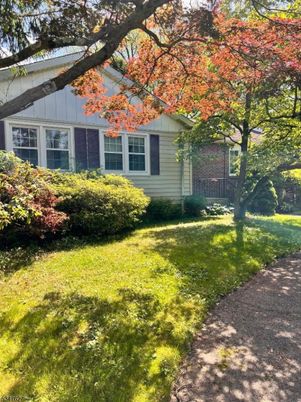 Backyard, Exterior, Facade, Brick Facade, Split Level