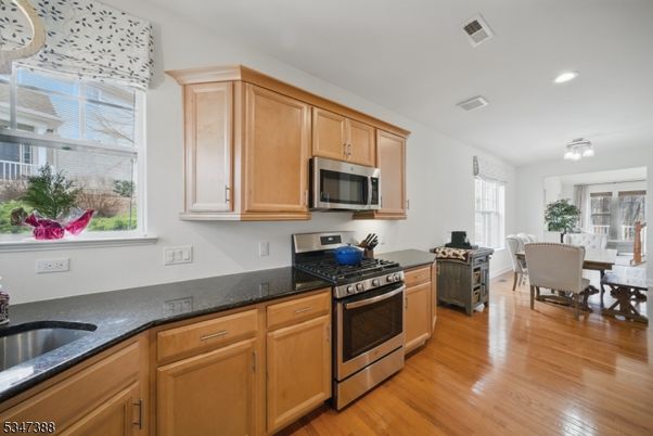 Dining room, Interior, Kitchen, Recessed Lighting, Wood Texture Flooring