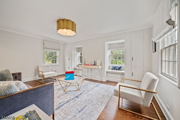Interior, Living room, Pendant Lights, Wood Texture Flooring
