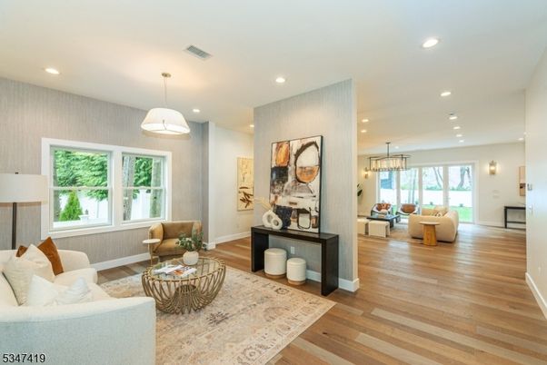 Interior, Living room, Pendant Lights, Recessed Lighting, Wood Texture Flooring