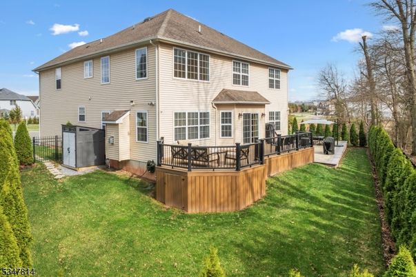 Backyard, Exterior, Hot Tub