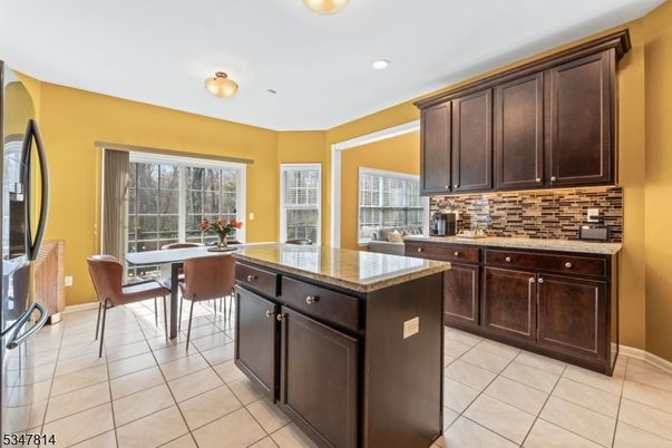 Dining room, Interior, Kitchen, Recessed Lighting
