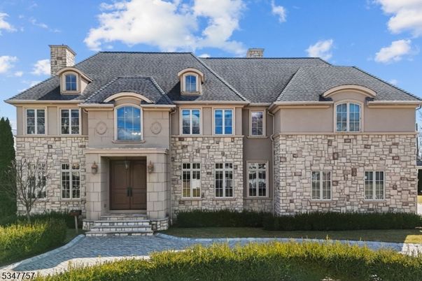 Exterior, Facade, French Provincial