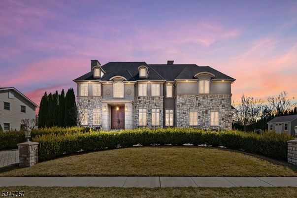 Exterior, Facade, French Provincial