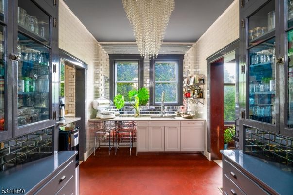 Chandelier, Interior, Kitchen