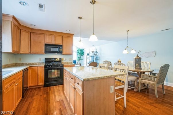 Dining room, Interior, Kitchen, Pendant Lights, Recessed Lighting, Wood Texture Flooring