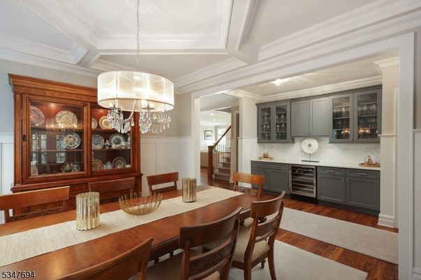 Chandelier, Dining room, Interior, Wood Texture Flooring